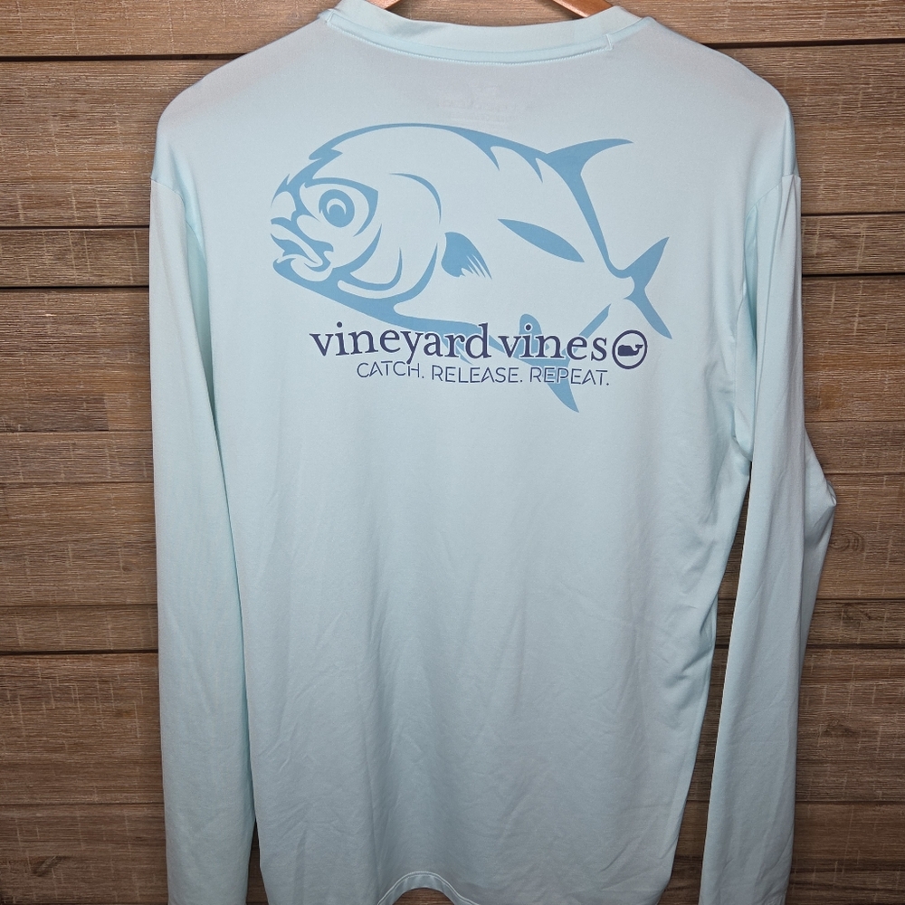 Vineyard Vines Mens Long Sleeve Performance Fishing T-Shirt Light Blue Small